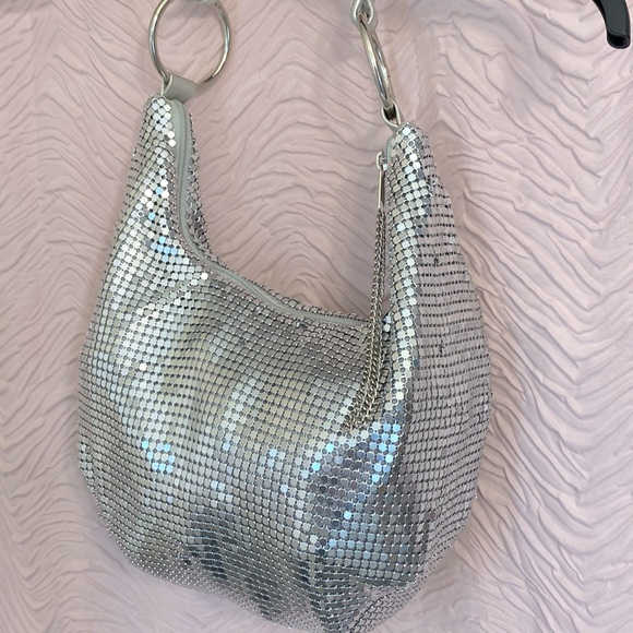 Metallic Sequined hobo style shoulder bag - Picture 4 of 8
